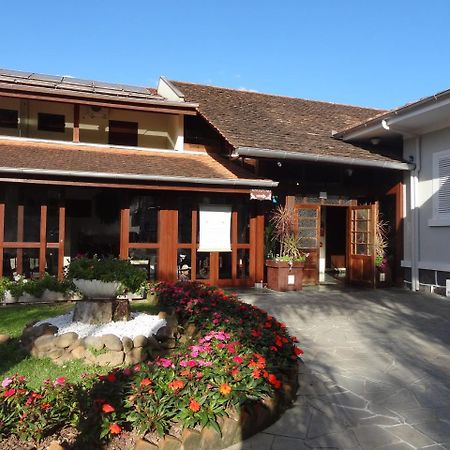 Dein Haus Pousada 포메로데 외부 사진