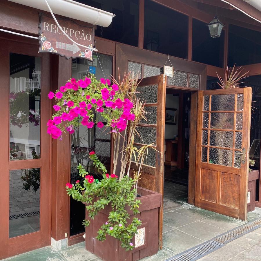 Dein Haus Pousada 포메로데 외부 사진